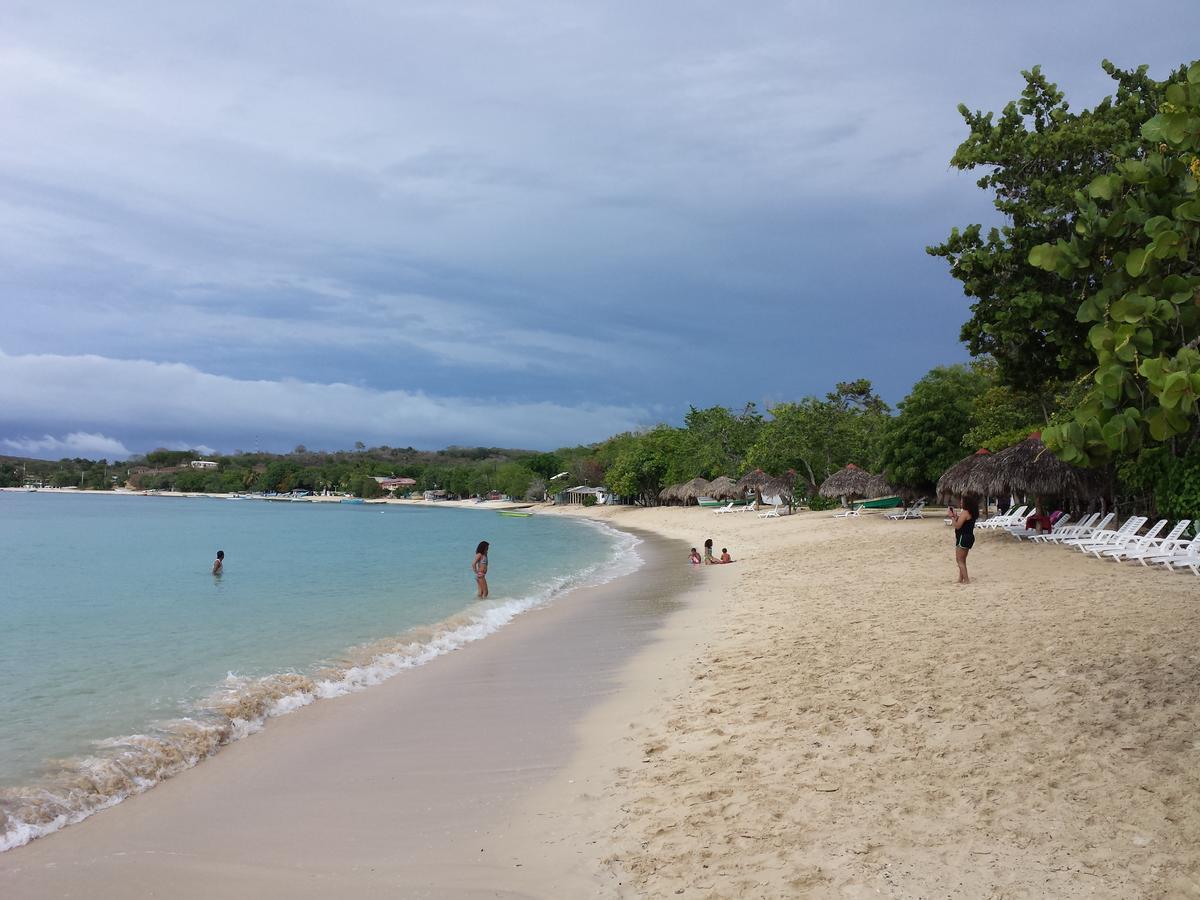 Paradise Island Beach Resort Пунта-Русия Экстерьер фото