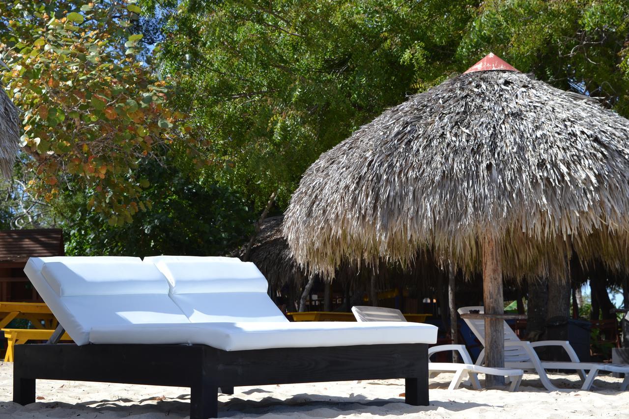 Paradise Island Beach Resort Пунта-Русия Экстерьер фото
